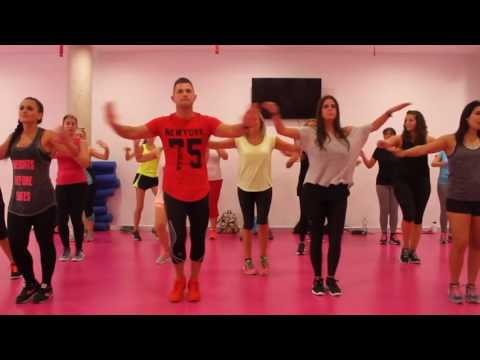 اجمل رقص على اغنية      