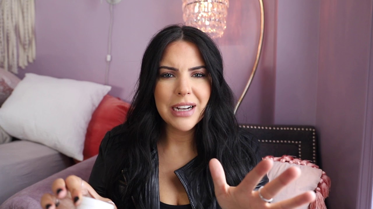 WHATS IN MY NEW BAG | NIKKI ROTH - YouTube