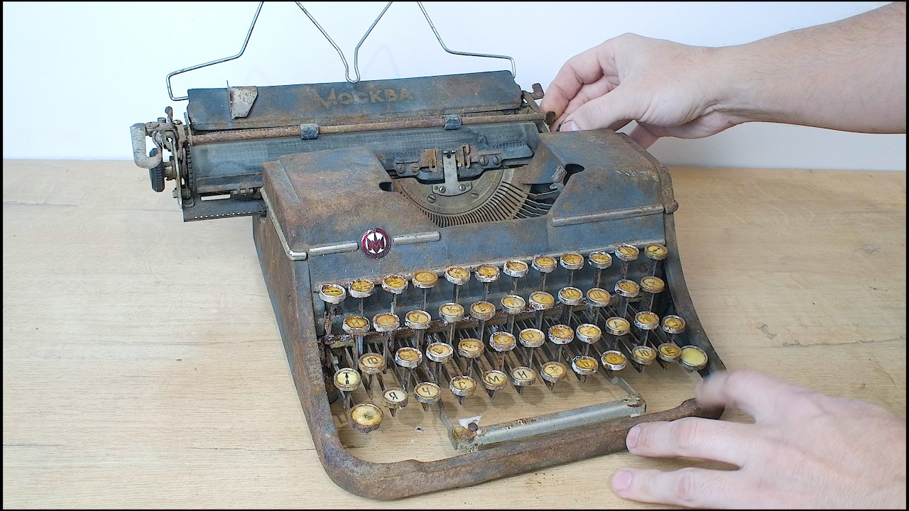 RESTORATION antique TYPEWRITER from 1947. Amazing Restoration of a