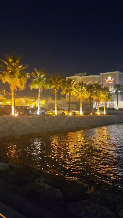 A beautiful night scenery at corniche of Saudi Arabia #prinsesanggala #seaside #beach