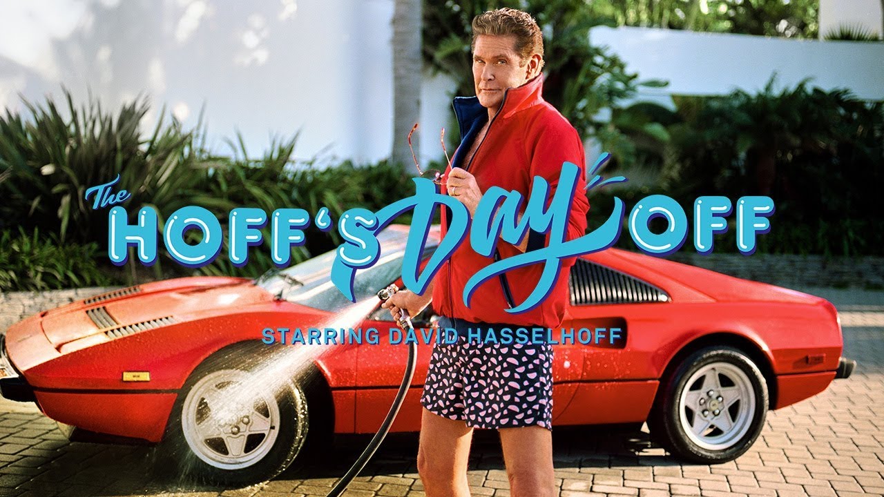 Video till David Hasselhoff frontar badkläder