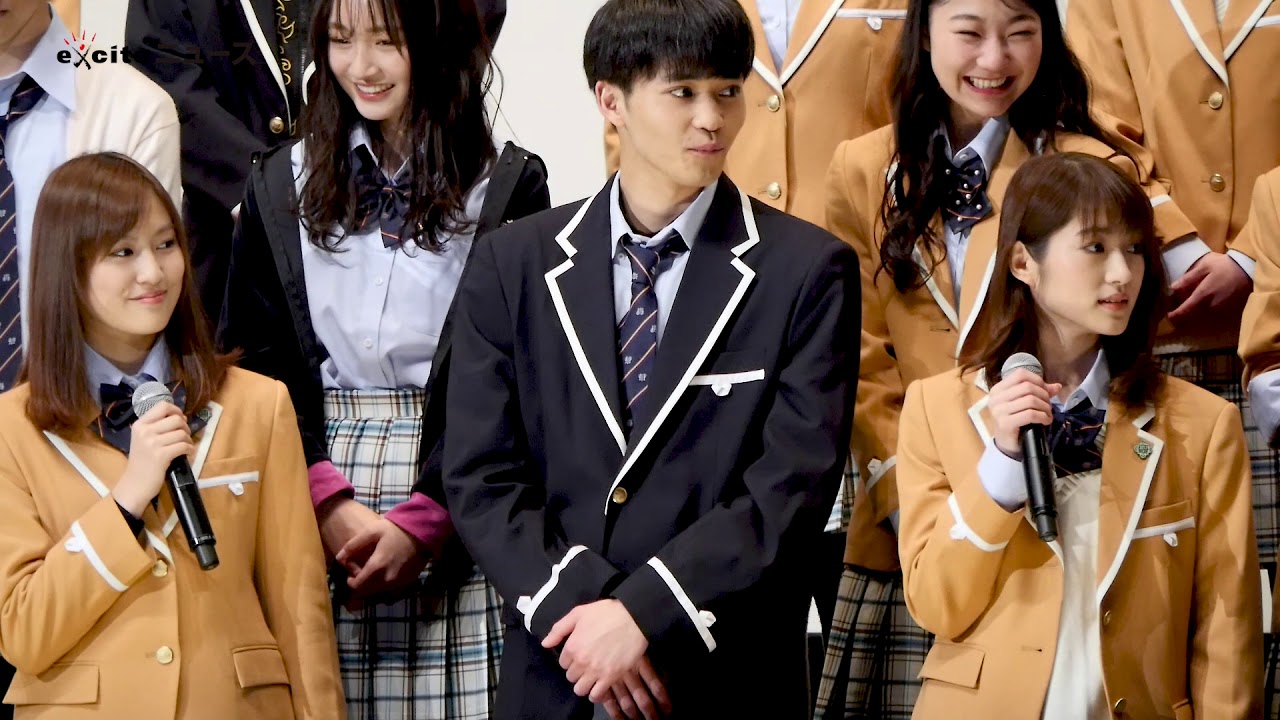 橋本環奈・中村獅童 ・小関裕太・瀬戸利樹ほか総勢34名が劇中衣装で登場映画『シグナル100』完成披露舞台挨拶