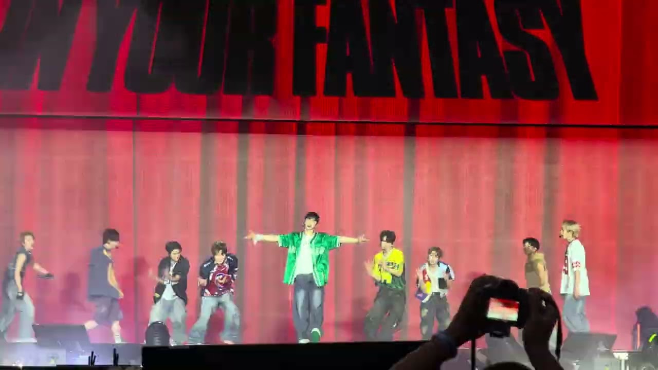 20250808 xikers ICONIC (opening for Ateez LA day 1)