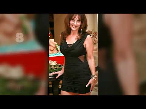 Natural Old Women OVER 50 - Mini Dress