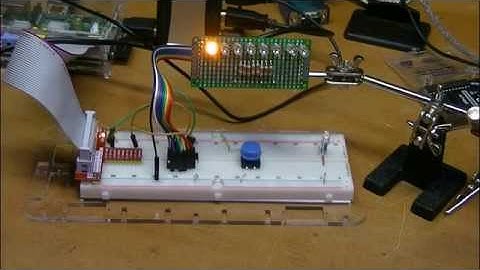 Raspberry Pi and the 74HC595 Serial Shift Register