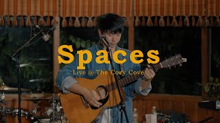 Video thumbnail of "Spaces (Live at The Cozy Cove) - Martti Franca"