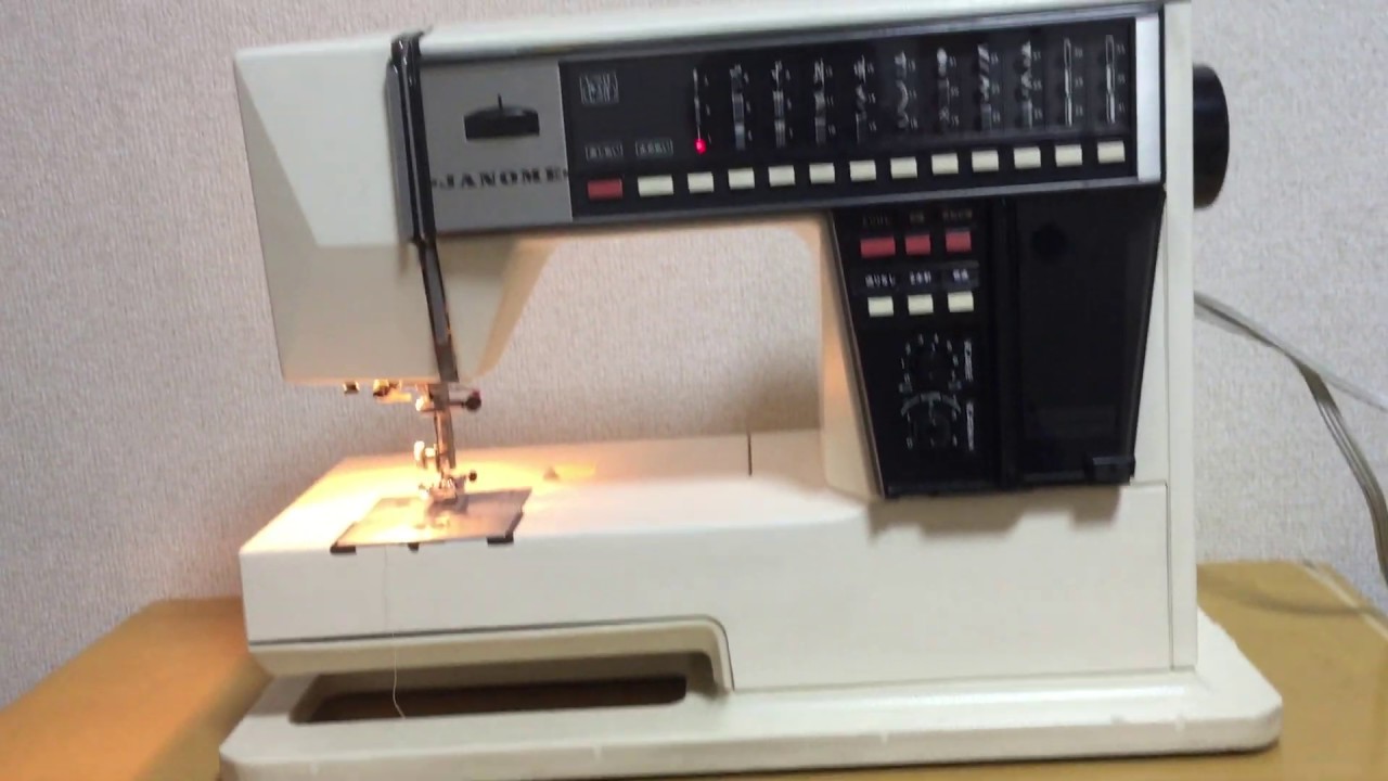 JANOME ミシン ジグザグ モデル 5002 - YouTube