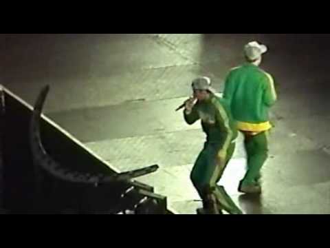 Awesome I Shot That (Beastie Boys 2006) Time Get Ill, All Lifestyles & Pass The Mic.avi