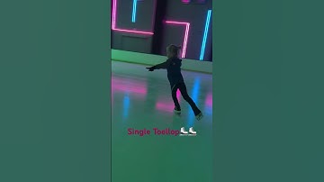 Toeloop #figureskating #iceskating #toeloop #jumping #sisters #shorts #practice