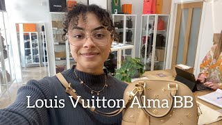 Monochromatic mood with the new @louisvuitton Malletage Alma BB 🤍🖤 # LouisVuitton #Malltage #AlmaBB, LVPartner