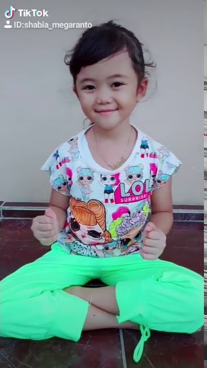 VIRAL TIKTOK GOYANG TEPUK TANGAN