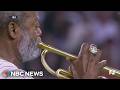 Good News: Trumpet player sings National Anthem after horn malfunction