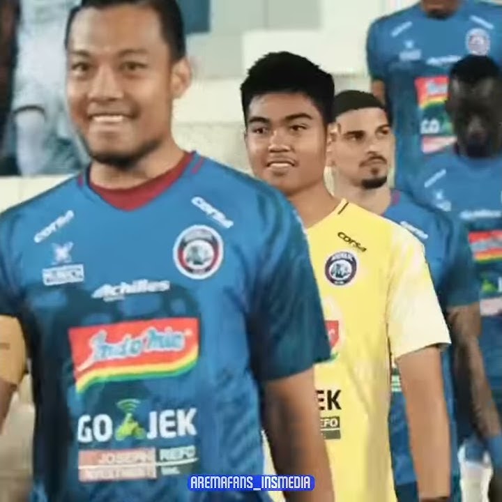 STORY WA AREMA (KEBANGGAAN - SAMLION)