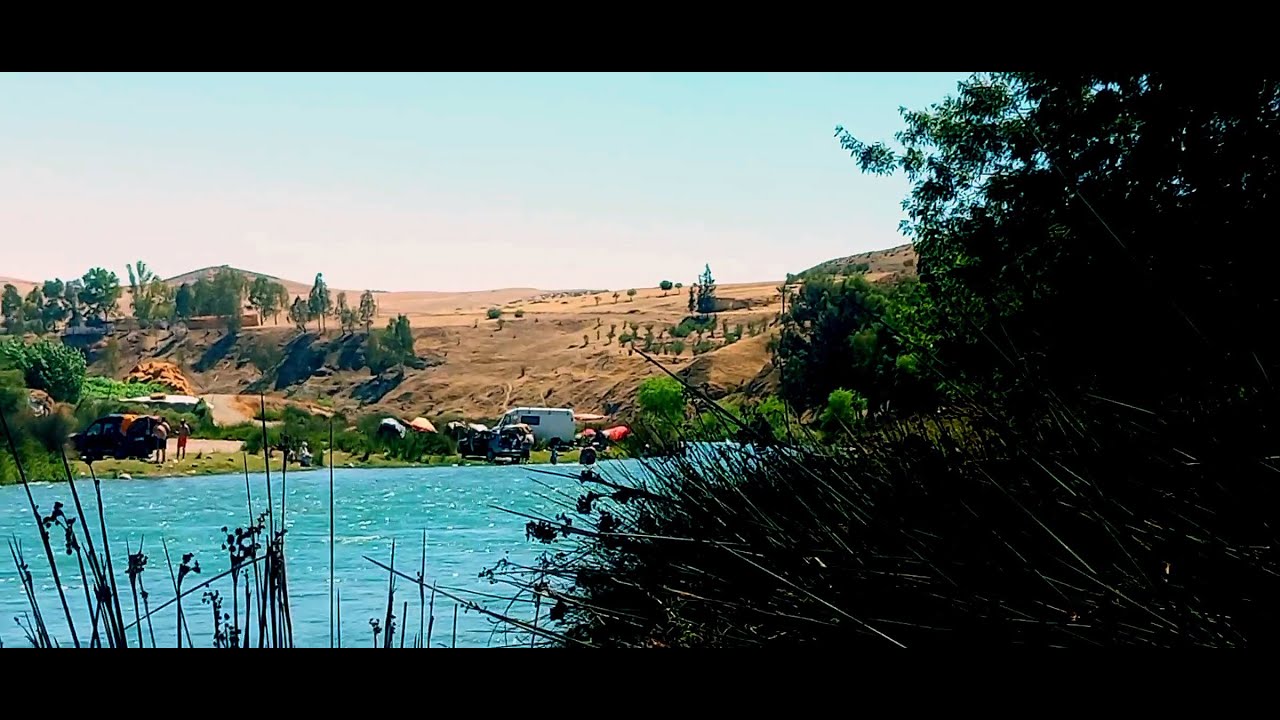 ,مرحبا بكم على ضفة واد إيناون طريق تاونات فاس مكان رائع في الصيف