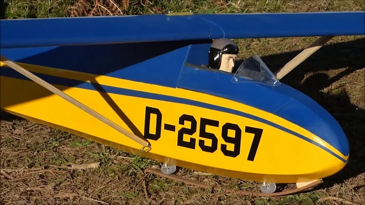 1/6 scale Grunau Baby maiden flight