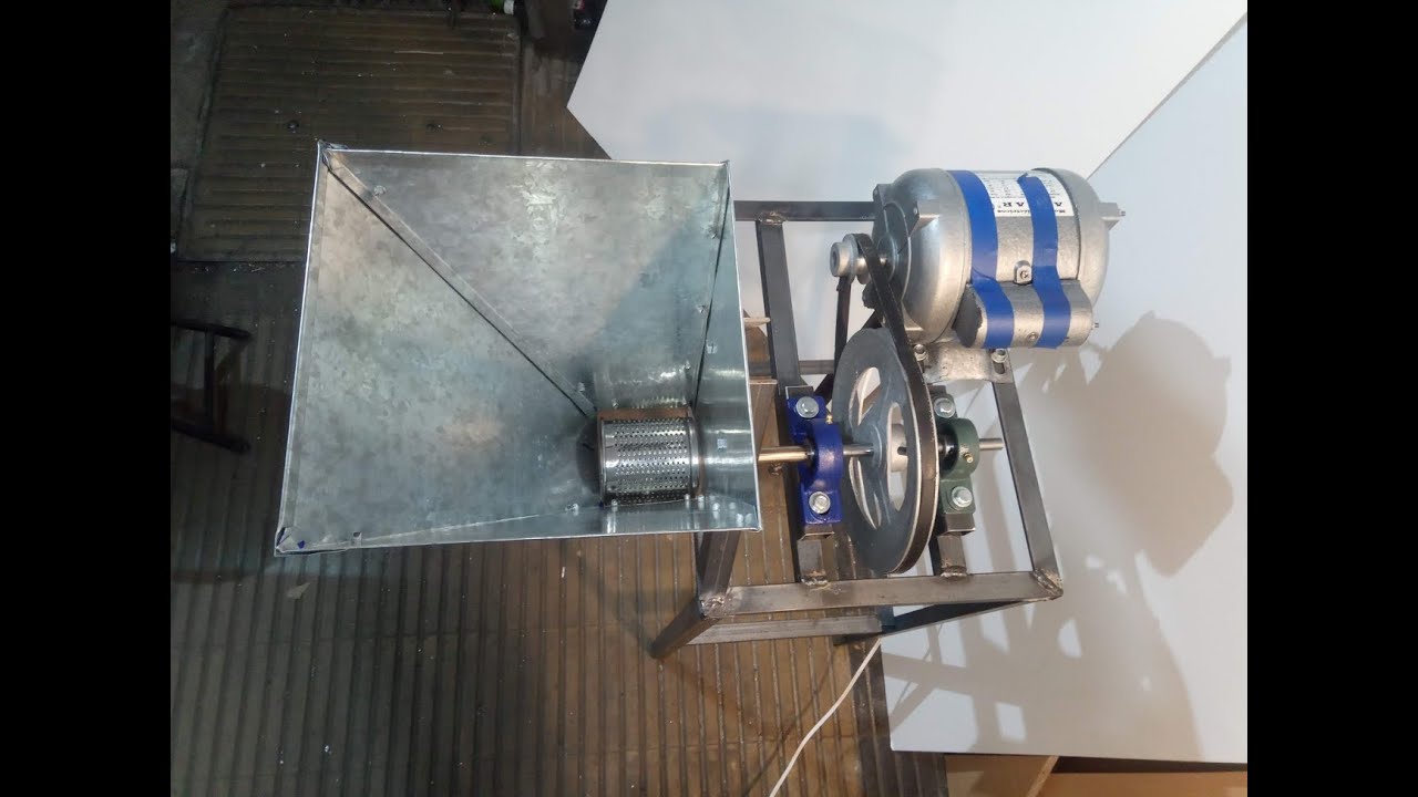 Maquina ralladora motorizada (para mandioca / yuca, papas, queso, etc)