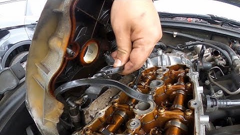 2005-2008 Audi A4 b7 2.0t valve cover replacement D.I.Y