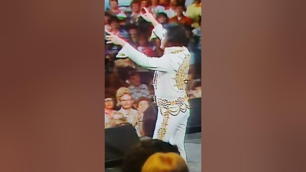 LOOK at ELVIS' HANDS as he LEAVES STAGE FOR THE LAST TIME EVER...it's a KARATE Signal #shorts