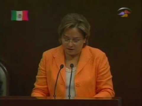 Norma Leticia Salazar durante la comparecencia de la titular de la SRE