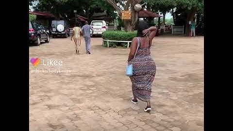 Fat ass clapping 👏🍑💥