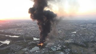 リサイクル会社で火災 大阪・和泉、大量の黒煙も