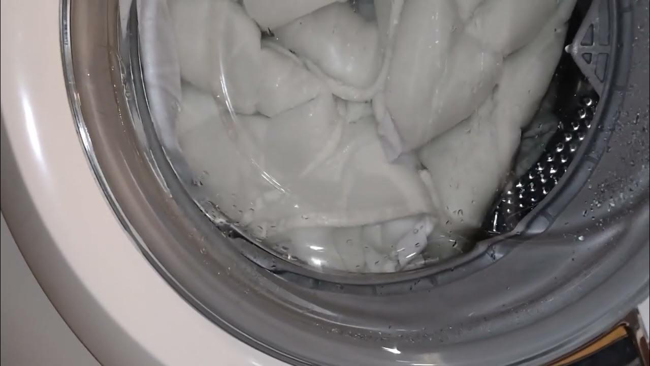 Candy Washing Machine Washing Mattress Topper Topping up with water