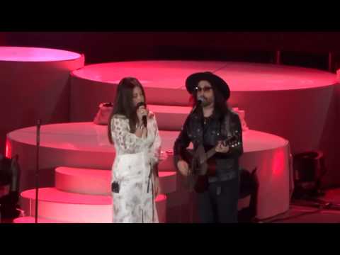 lana-del-rey-+-sean-ono-lennon---tomorrow-never-came-live