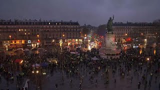 Sarı Yelekliler'in Paris'te 'Sarı Gece' eylemi olaylı bitti Resimi