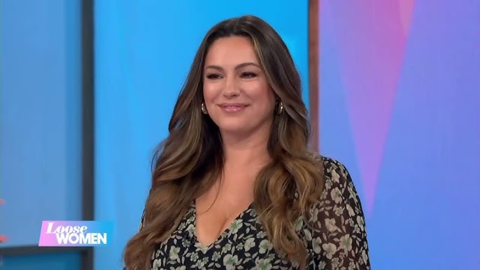 Kelly Brook Loose Women 14th November 2024 Cutdown - YouTube