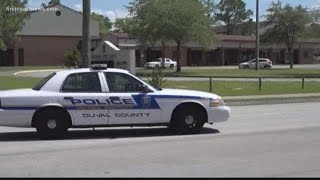 Students return to Mandarin High School after bomb threat