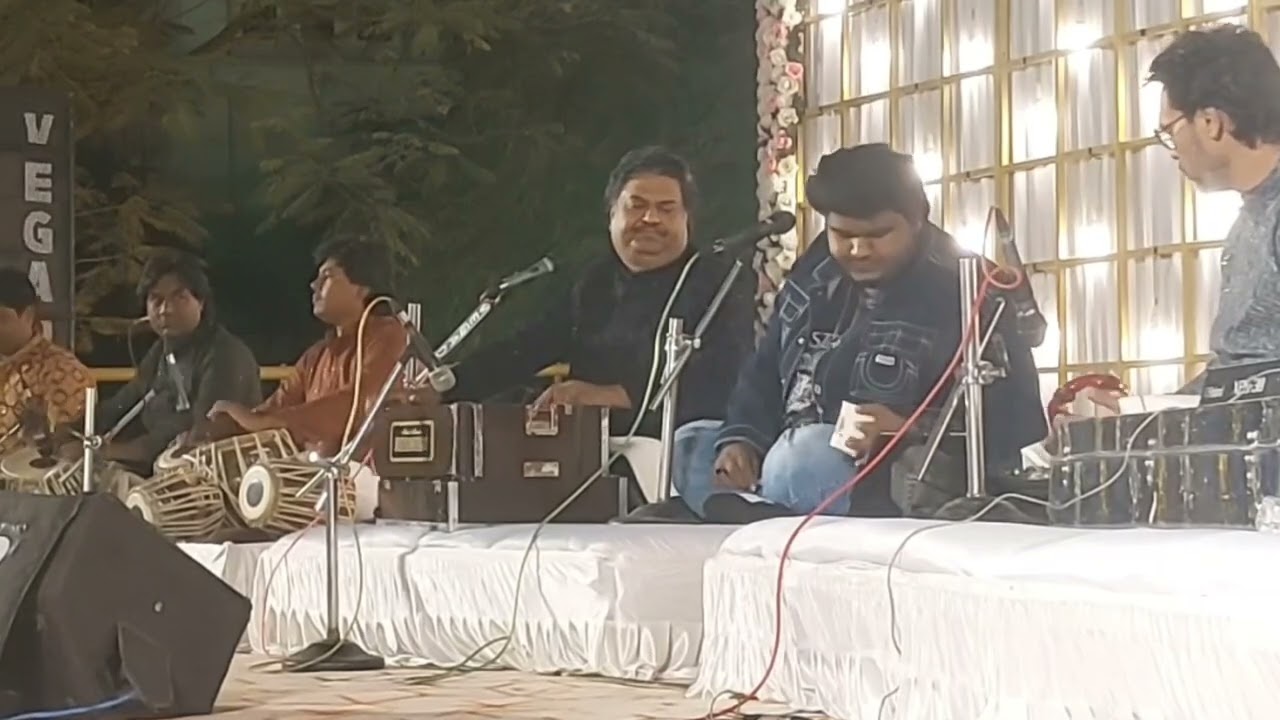 Osman Mir and Aamir Mir performing live in Gandhidham