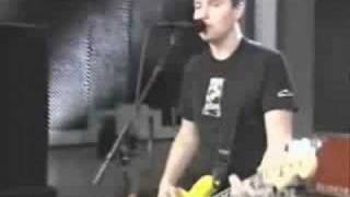 Blink 182 - Feeling This (live)