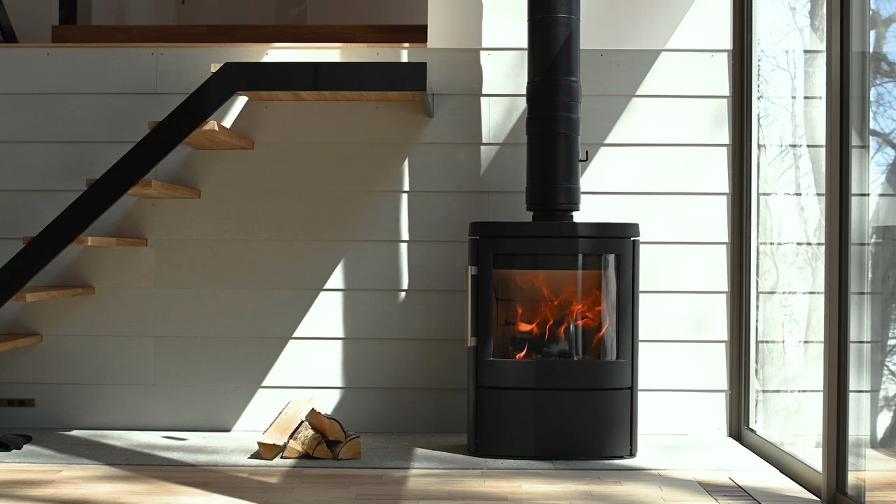 神楽ストーブ】札幌市 W様_HWAM 4620C - YouTube