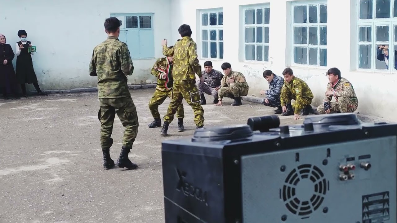 23 фев... мактаби (КАМУНА) 2003