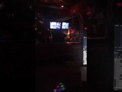 Nicky Deals With A Tough Guy At The Bar | Casino