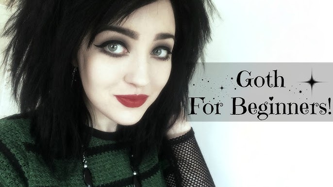 How to Perfect the Goth Makeup Trend for Fall 2015 – StyleCaster