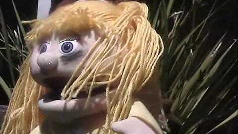 RUN JOEY RUN (ORIGINAL SONG)  PERFORMED BY PUPPETS