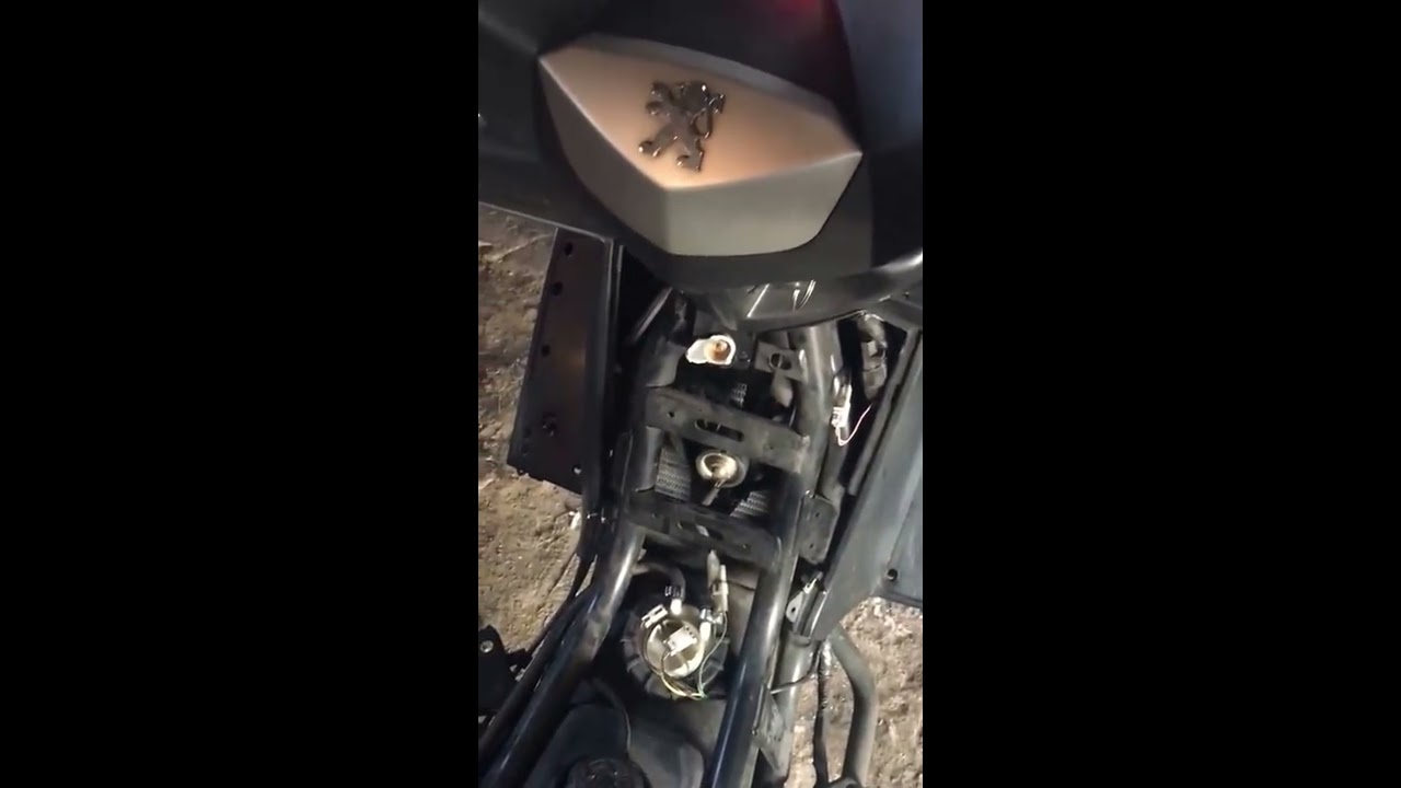 Peugeot Satelis 125 YouTube