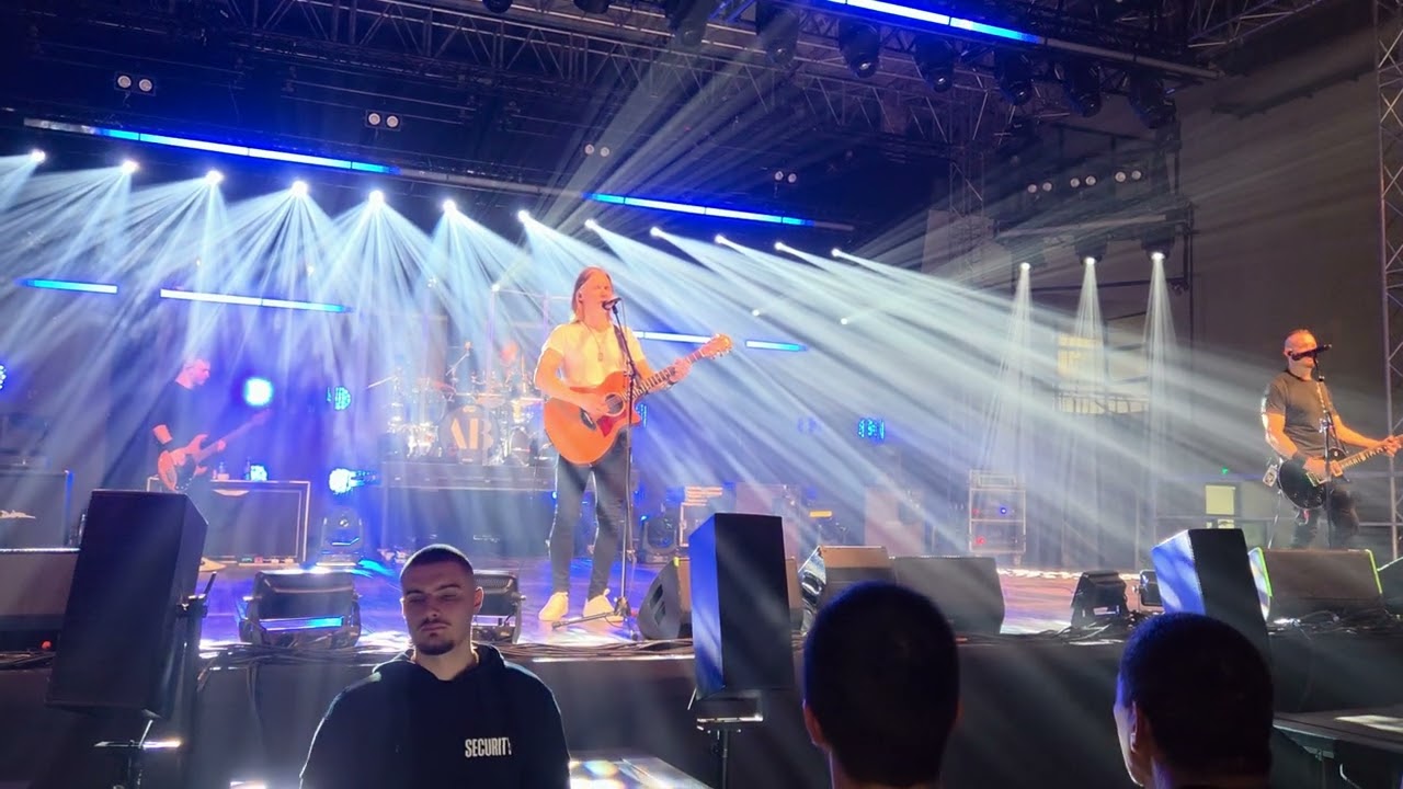 Alter bridge-live in Zagreb 'Watch over you' (Boćarski dom) @alterbridgeofficial @prsguitars 