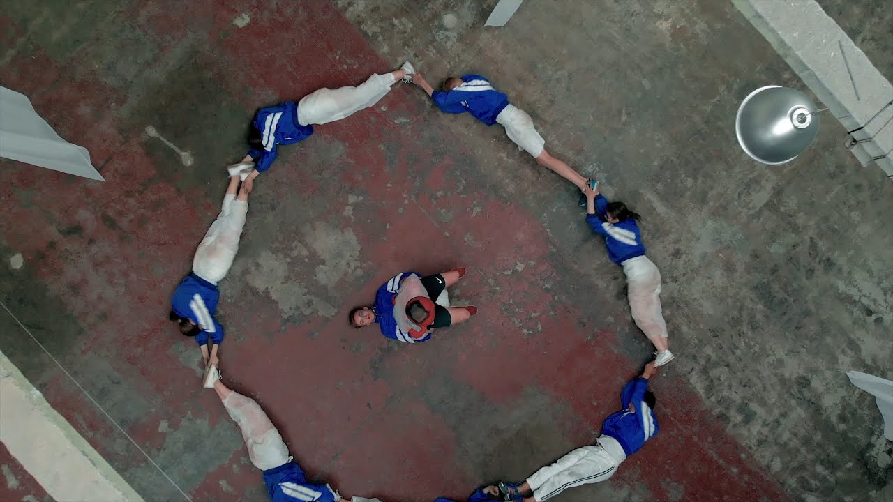 Dreamstudio- Väljuv Sissepääs