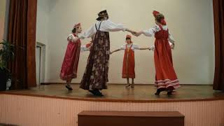 8Б   Русский народный танец Хохлома 2018