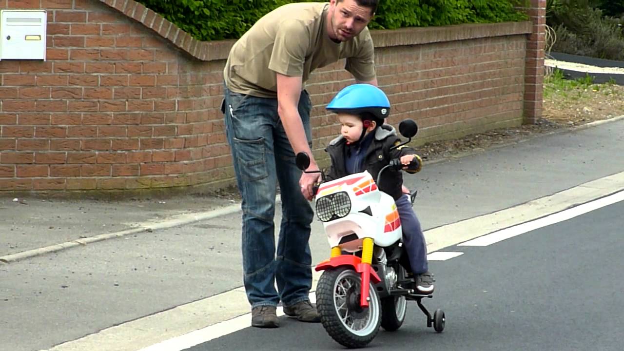 moto electrique peg perego moto electrique peg perego