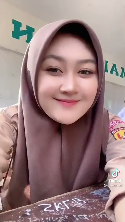 senyum nya