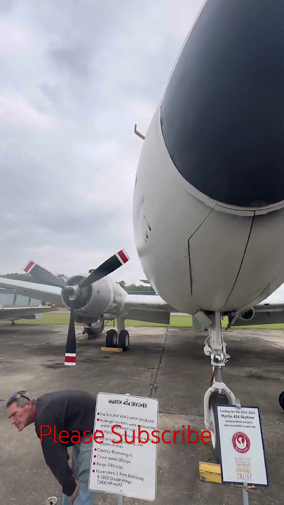 Classic Plane Fans! #avgeekoftheweek #commercialaircraft #vintageaircraft #aviationlovers #flight