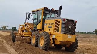 สายปานสายพันธุ์สวีเดน VOLVO G930 คนขับฝีมือดูแลรถดีมาก motor grader