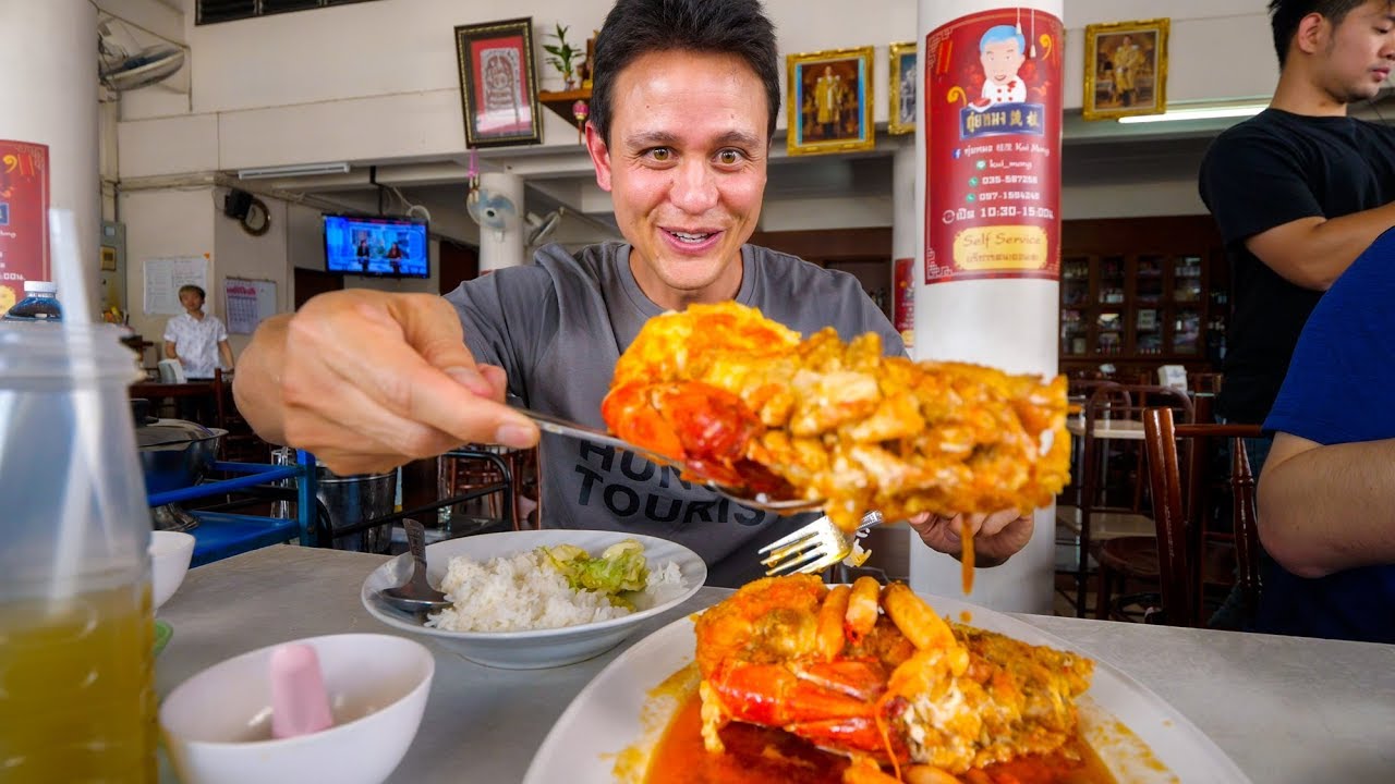 Huge DEEP FRIED River Shrimp - Thai Food at Legendary Kui Mong (กุ่ยหมง) Restaurant! | Mark Wiens