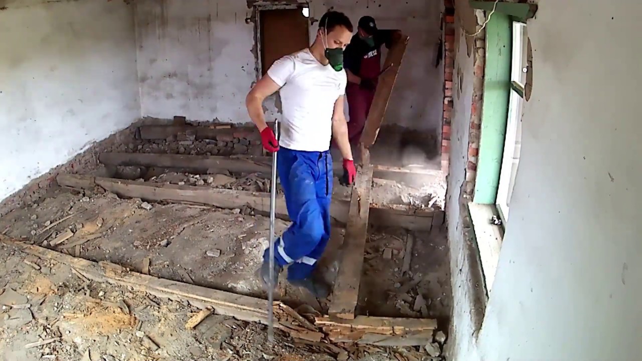 Продолжаем работу на даче Демонтаж пола и старого погреба - YouTube