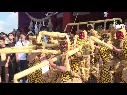 鬼と神輿が激突　長年続く秋の風物詩　呉市・亀山神社の例大祭 (2026/10/11 18:12)