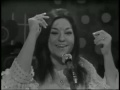 Capture de la vidéo Frida Boccara - Un Jour, Un Enfant (Live)