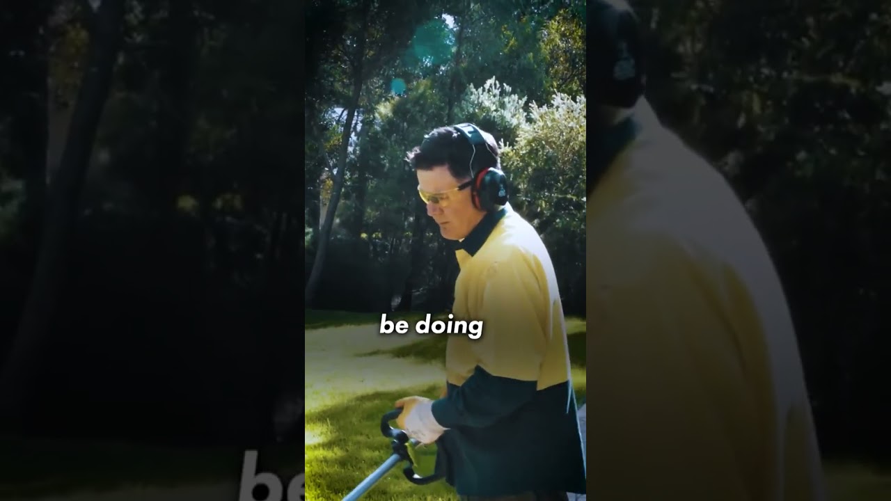 How to get straight cuts? #jimsmowing #lawncare #howto #gardening #gardeningtips
